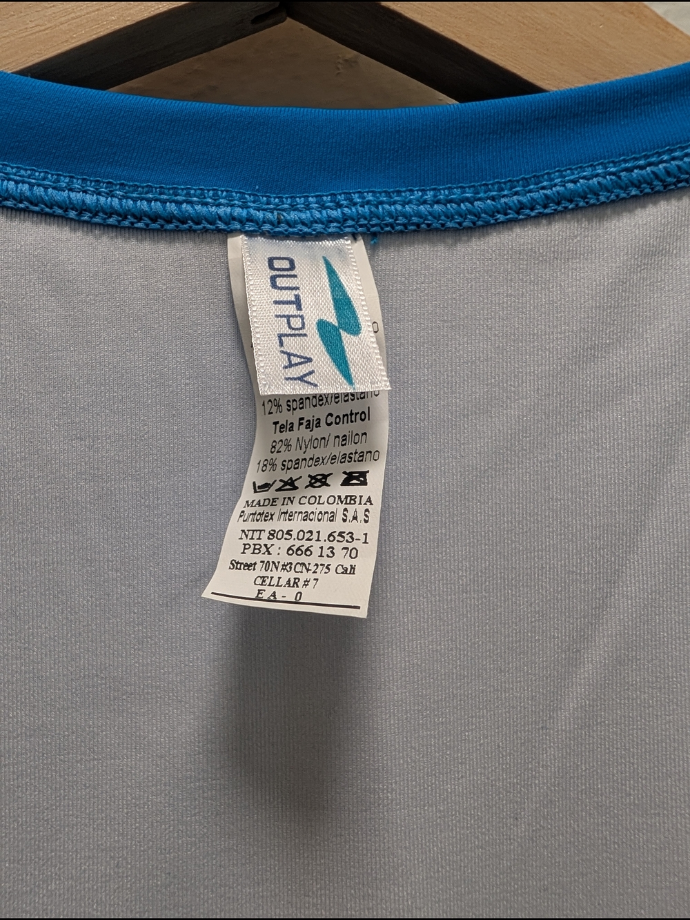 Outplay Size LG Compression Rash Gaurd - Picture 3 of 6